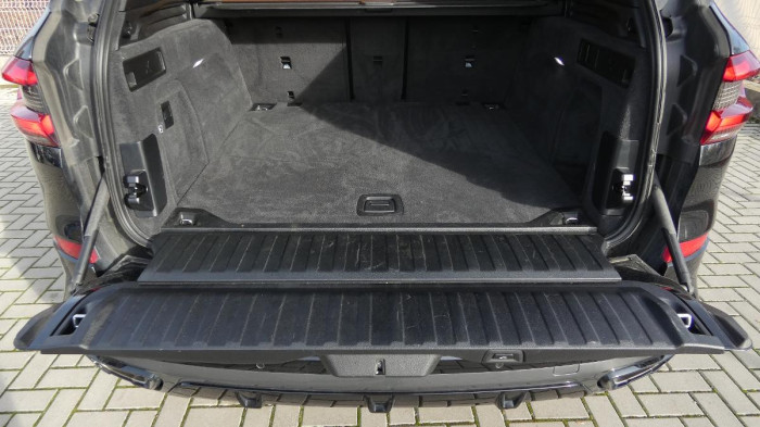 BMW X5 xDrive 40i M Sport na operativní leasing