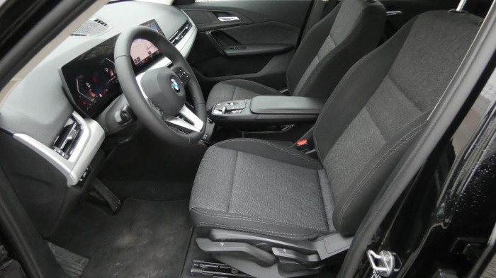 BMW X1 sDrive 18i Advantage na operativní leasing