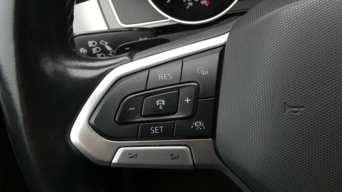 Volkswagen Passat Variant 2.0 TDI DSG Elegance na operativní leasing