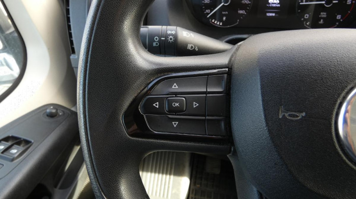 Mercedes-Benz Třídy V 300d AMG 9G Tronic na operativní leasing