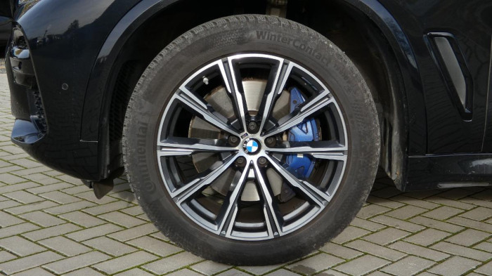 BMW X5 xDrive 40i M Sport na operativní leasing