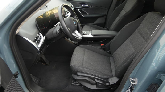 BMW X1 sDrive 18i Advantage na operativní leasing