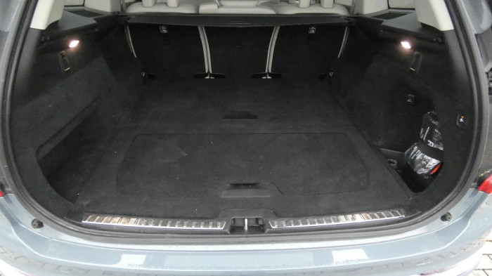 Volvo XC90 B5 AWD Drive-E Plus Bright na operativní leasing