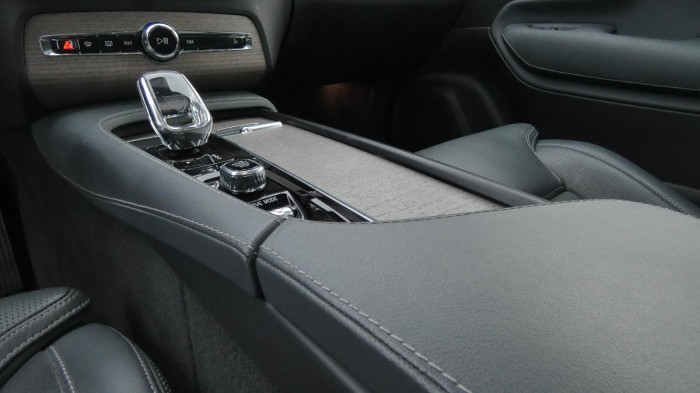 Volvo XC90 B5 AWD benzin Inscription Auto na operativní leasing