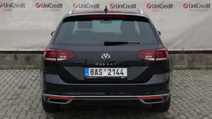 Volkswagen Passat Variant 2.0 TDI DSG Elegance na operativní leasing