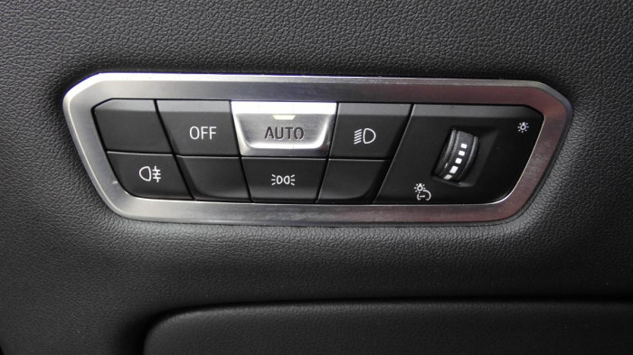 BMW X5 xDrive 40i M Sport na operativní leasing