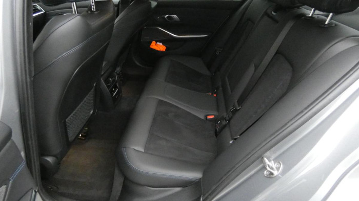 BMW Řada 3 330d xDrive M Sport na operativní leasing