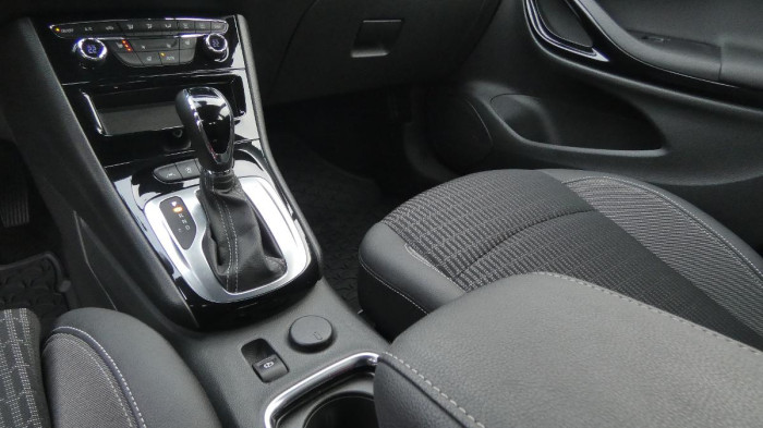 Opel Astra 1.5 CDTi 90kW Elegance ST S/S na operativní leasing