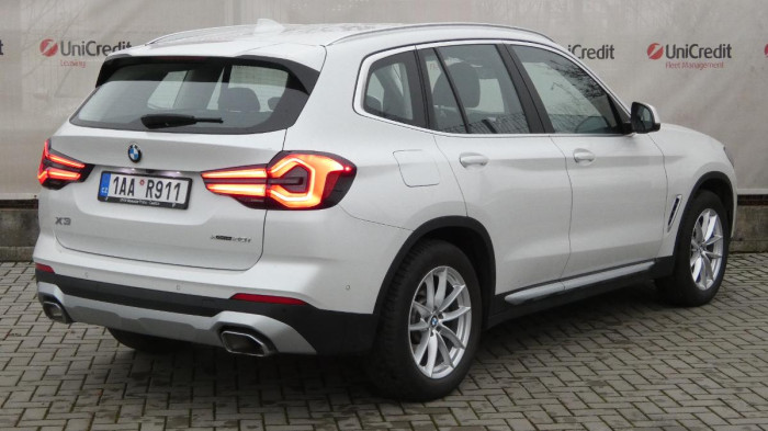 BMW X3 2.0 xDrive20i AT Advantage na operativní leasing