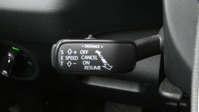 Škoda Karoq 1,5 TSI DSG Style na operativní leasing