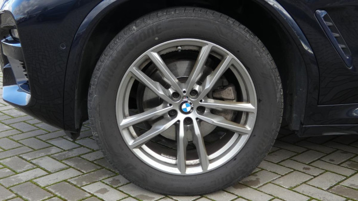 BMW X4 xDrive 20i M Sport na operativní leasing