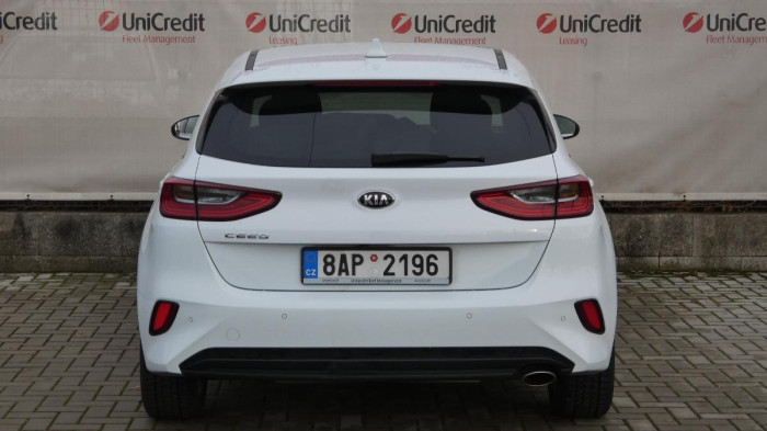 Kia Ceed 1.5 T-GDI 118kW Exclusive Auto na operativní leasing
