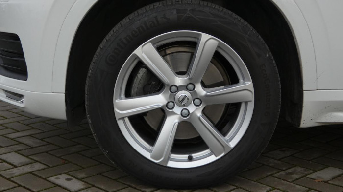 Volvo XC90 B5 AWD Momentum PRO 7 MÍST na operativní leasing