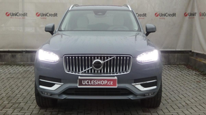 Volvo XC90 B5 AWD Drive-E Plus Bright na operativní leasing