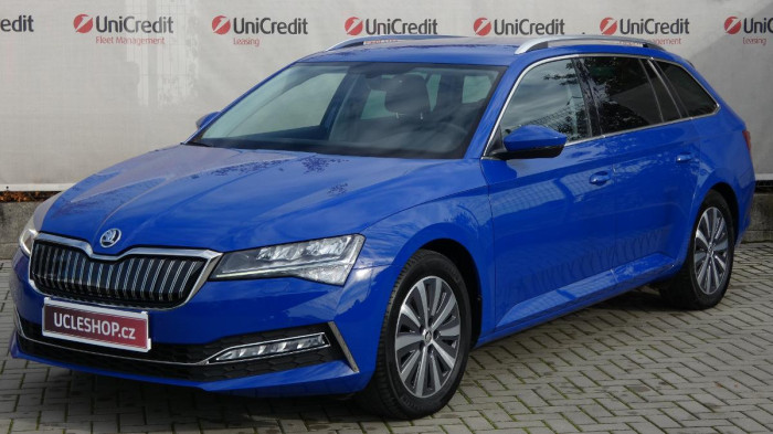Škoda Superb 1.4 TSI iV Style DSG na operativní leasing