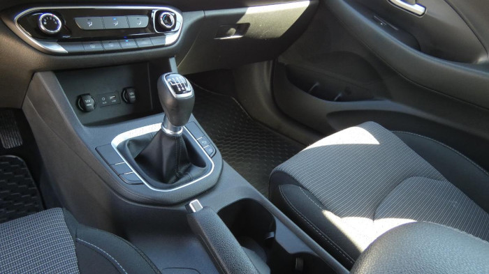 Hyundai i30 Kombi 1,0 T-GDI Komfort na operativní leasing