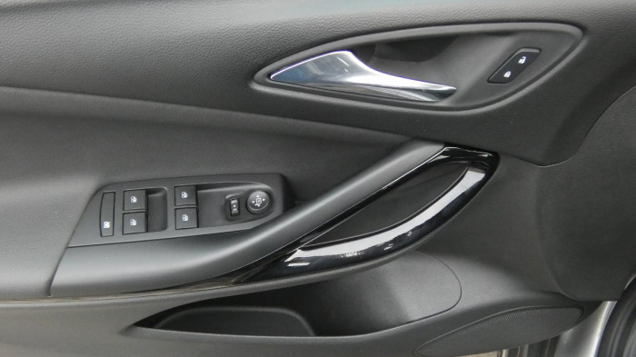 Opel Astra 1.5 CDTi 90kW Elegance ST S/S na operativní leasing