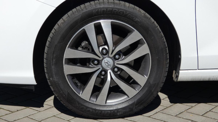 Hyundai i30 Kombi 1,0 T-GDI Komfort na operativní leasing