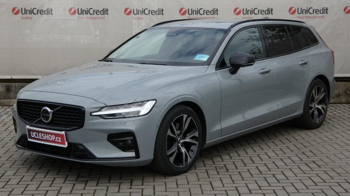 Volvo V60 B4 benzin Plus Dark DCT na operativní leasing