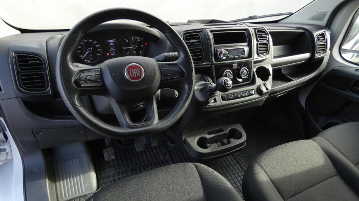 Mercedes-Benz Třídy V 300d AMG 9G Tronic na operativní leasing