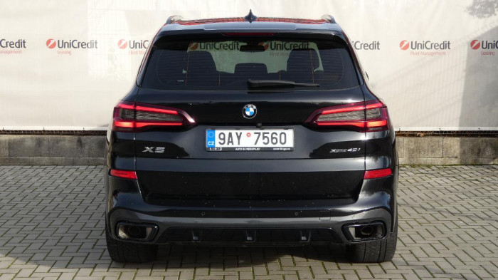 BMW X5 xDrive 40i M Sport na operativní leasing