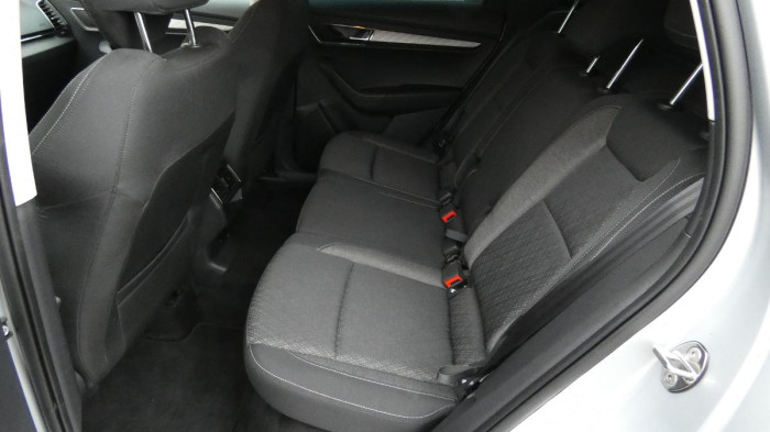 Škoda Karoq 1,5 TSI DSG Style na operativní leasing