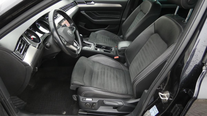 Volkswagen Passat Variant 2.0 TDI DSG Elegance na operativní leasing